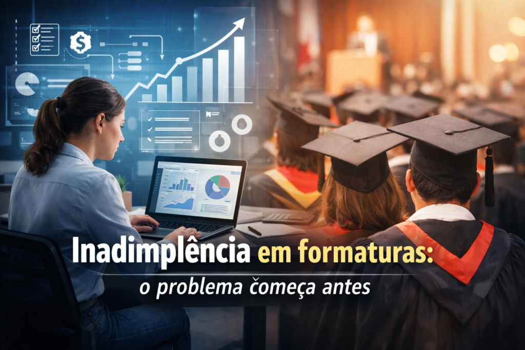 “Profissional analisando dados financeiros em computador ao lado de formandos em cerimônia, representando inadimplência em formaturas e impacto da gestão financeira.”