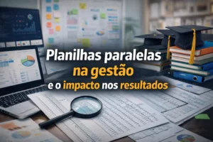 Planilhas paralelas na gestão ilustradas por planilhas abertas, relatórios financeiros e laptops em escritório de empresa de formaturas, representando impacto nos resultados.